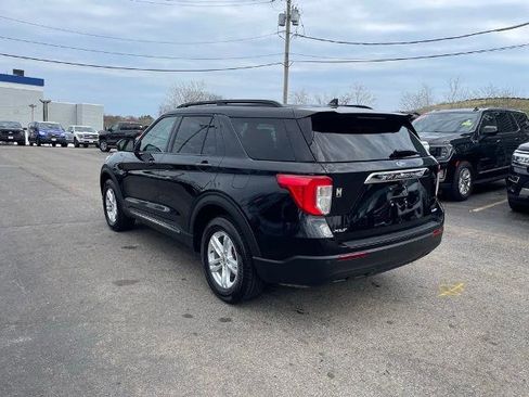 Certified 2022 Ford Explorer XLT AWD/4WD image 3