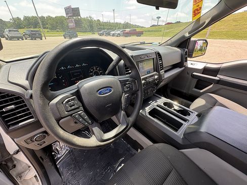 Used 2018 Ford F150 XL w/ Equipment Group 101A Mid AWD/4WD image 30