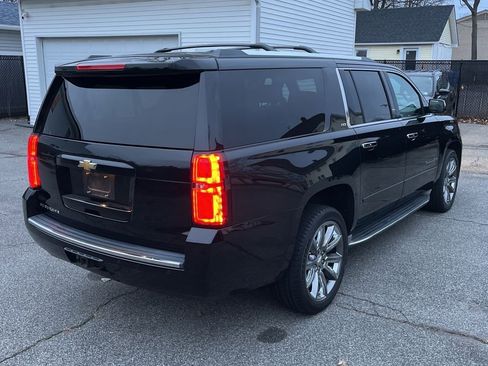 Used 2015 Chevrolet Suburban LTZ image 3