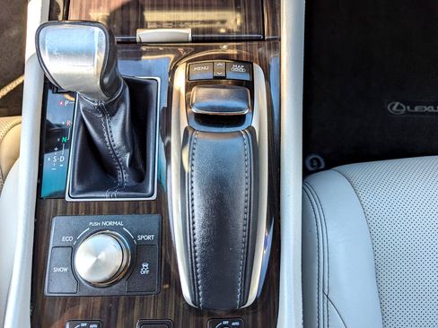 Used 2013 Lexus LS 460 AWD image 25