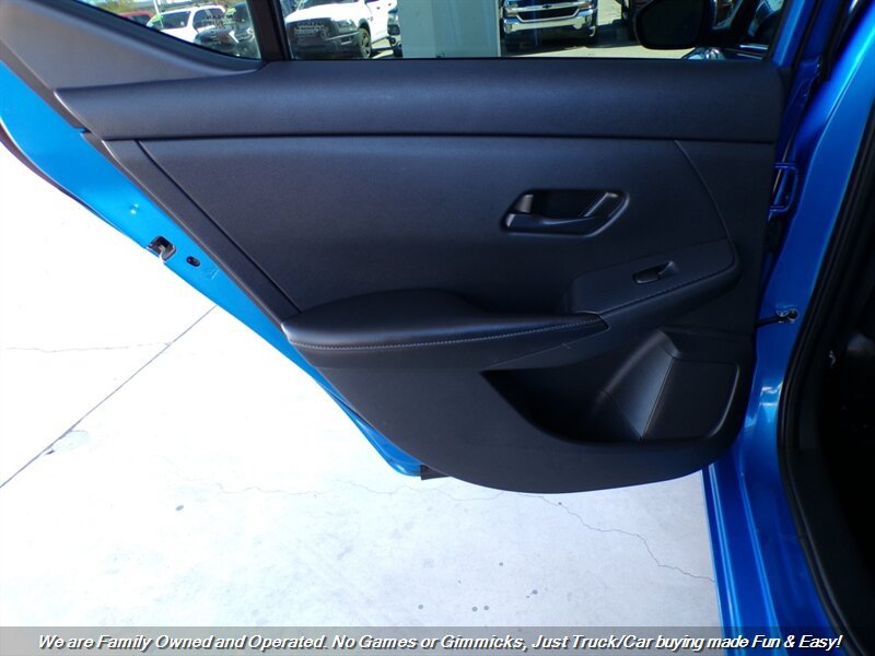 Used 2024 Nissan Sentra SV FWD image 16