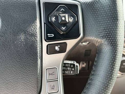 Used 2024 Toyota 4Runner Limited AWD/4WD image 26