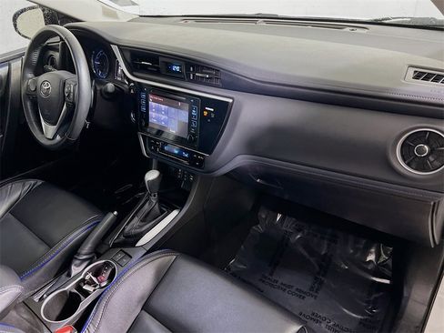 Certified 2017 Toyota Corolla XSE image 26
