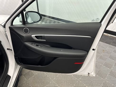 Used 2025 Hyundai Sonata SEL FWD image 14