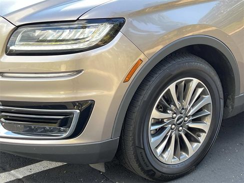 Used 2019 Lincoln Nautilus Select image 5