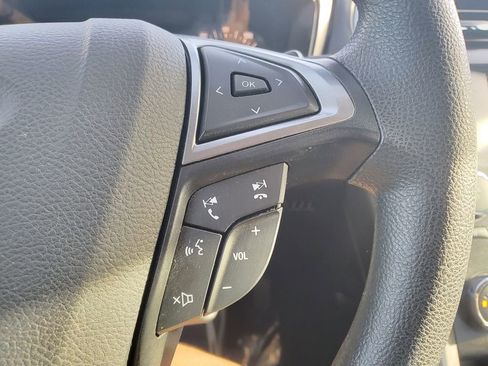 Certified 2017 Ford Fusion SE image 18