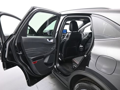 Certified 2025 Ford Escape ST-Line image 18