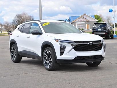 Used 2025 Chevrolet Trax RS w/ Driver Confidence Package