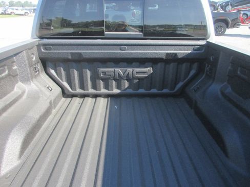 New 2026 GMC Canyon Denali AWD/4WD image 6