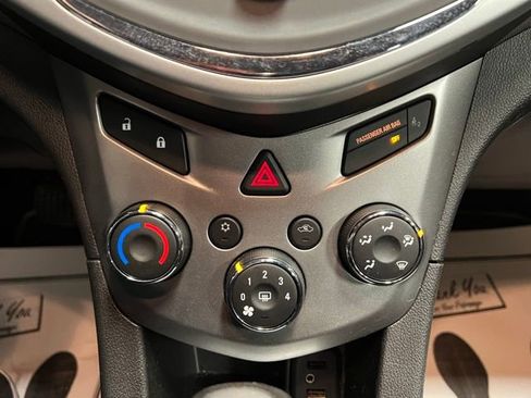 Used 2020 Chevrolet Sonic LT image 36