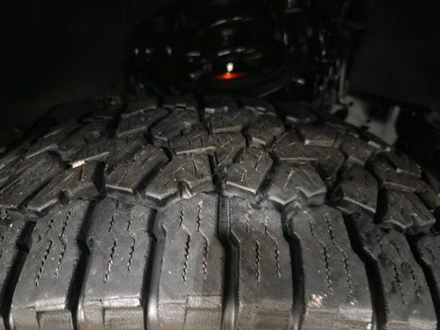 Used 2021 Ford F150 Raptor w/ Equipment Group 801A High AWD/4WD image 98