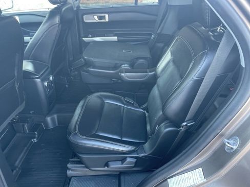 Used 2021 Ford Explorer Limited w/ Equipment Group 301A image 68