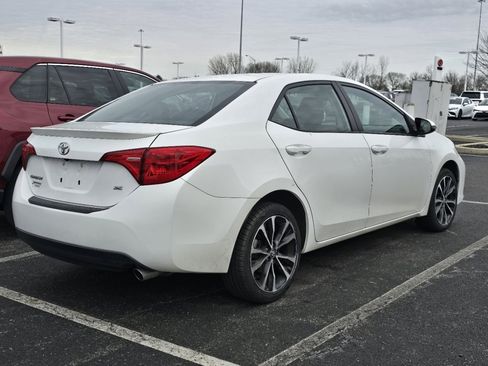 Used 2017 Toyota Corolla SE image 7