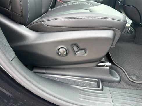 New 2026 Chrysler Pacifica Select image 60