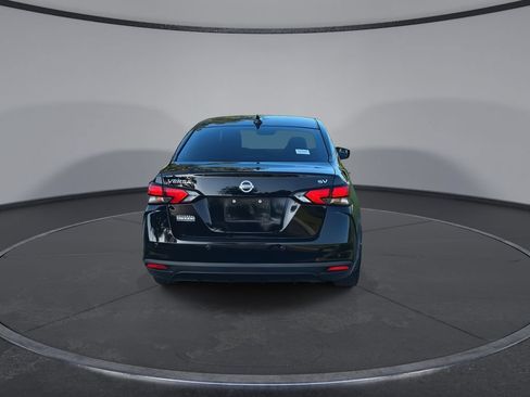 Used 2021 Nissan Versa SV FWD image 7
