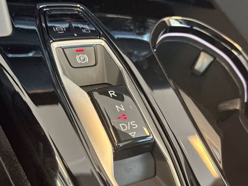 Certified 2025 Audi Q5 Premium AWD/4WD image 29