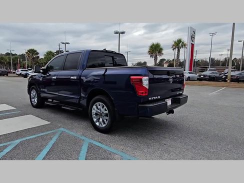 Used 2024 Nissan Titan SV w/ SV Convenience Package image 27