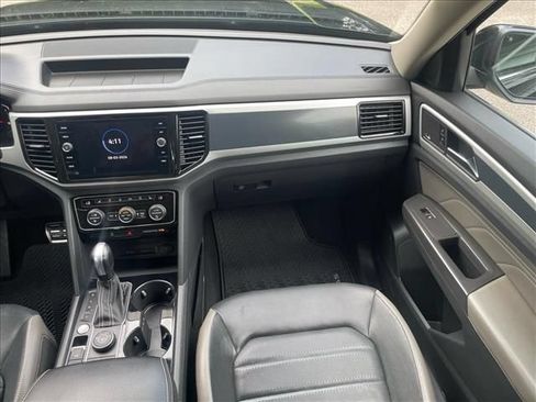 Used 2023 Volkswagen Atlas SEL Premium AWD/4WD image 10