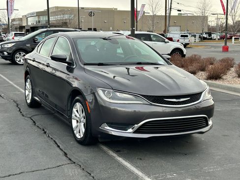 Used 2015 Chrysler 200 Limited w/ Convenience Group image 7