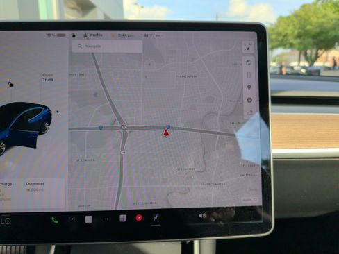 Used 2020 Tesla Model 3 Long Range AWD/4WD image 24