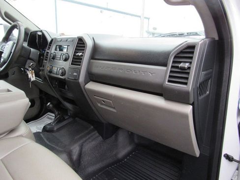 Used 2017 Ford F450 XL w/ Power Equipment Group AWD/4WD image 15
