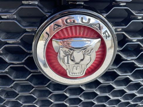 Used 2018 Jaguar XE R-Sport image 29