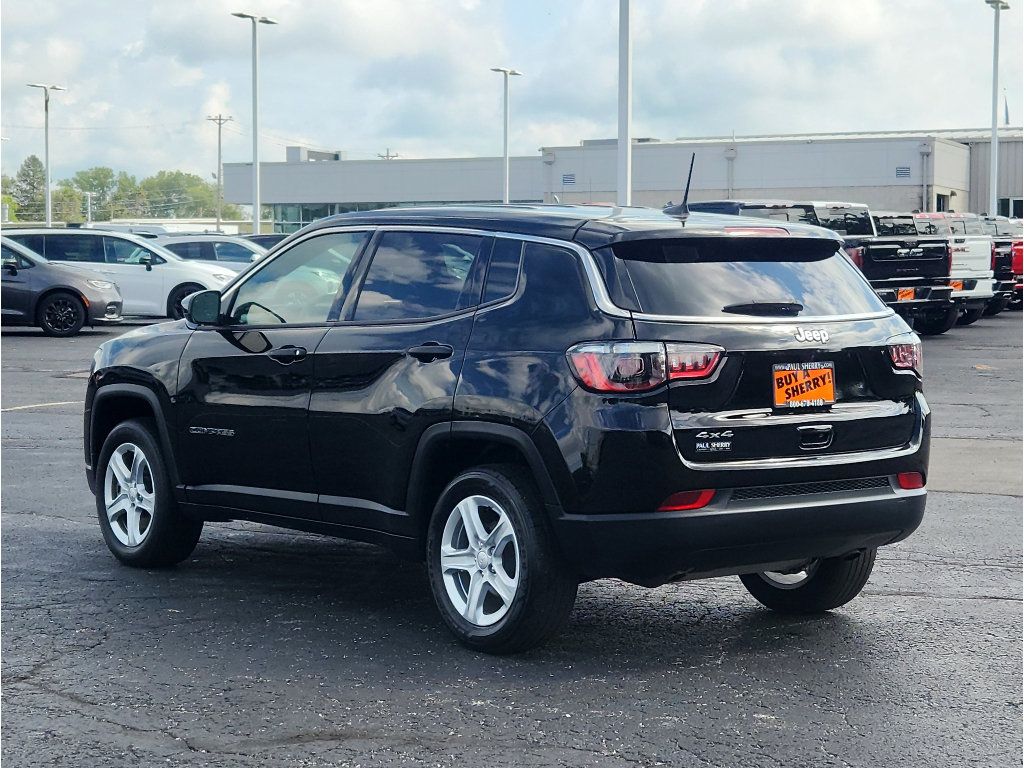 Used 2024 Jeep Compass Sport AWD/4WD image 11