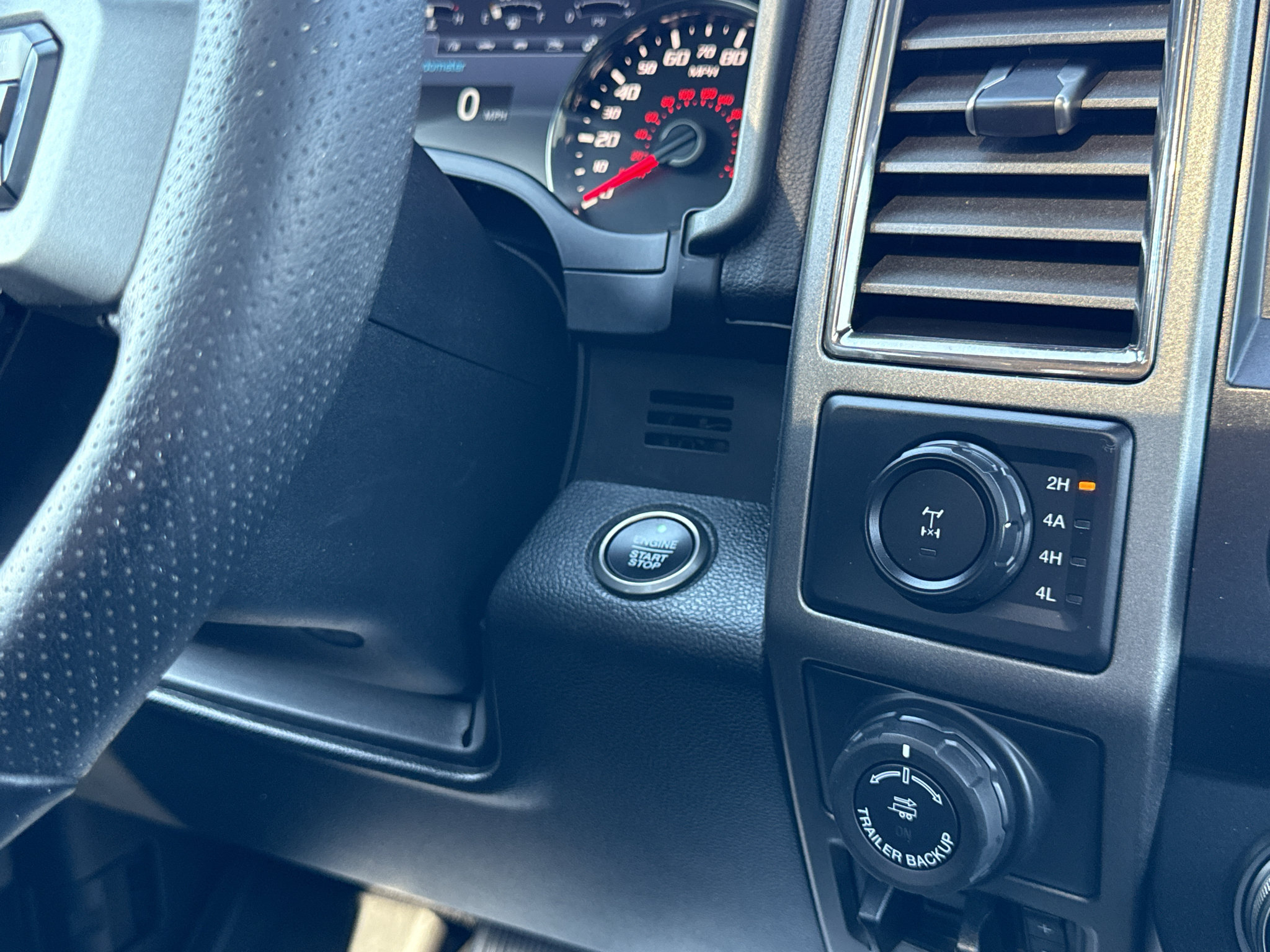 Used 2019 Ford F150 Raptor w/ Equipment Group 802A Luxury AWD/4WD image 18