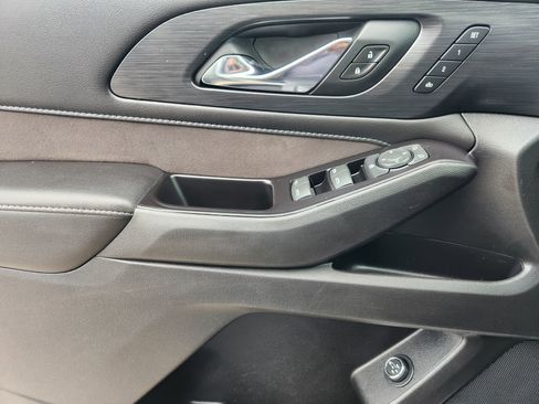 Used 2020 Chevrolet Traverse High Country image 21