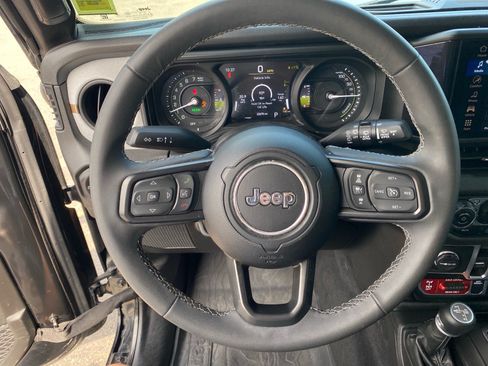 Used 2025 Jeep Wrangler Unlimited Sport S 4xe AWD/4WD image 10