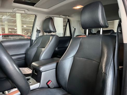 Used 2016 Toyota 4Runner Limited AWD/4WD image 17