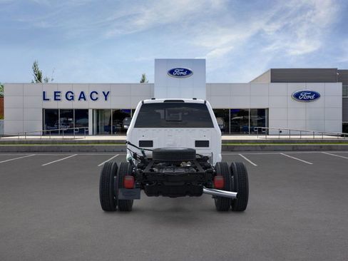 New 2025 Ford F550 XL image 5