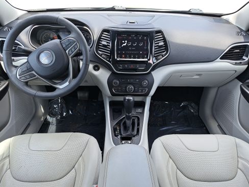 Used 2021 Jeep Cherokee Limited w/ Elite Package FWD image 9