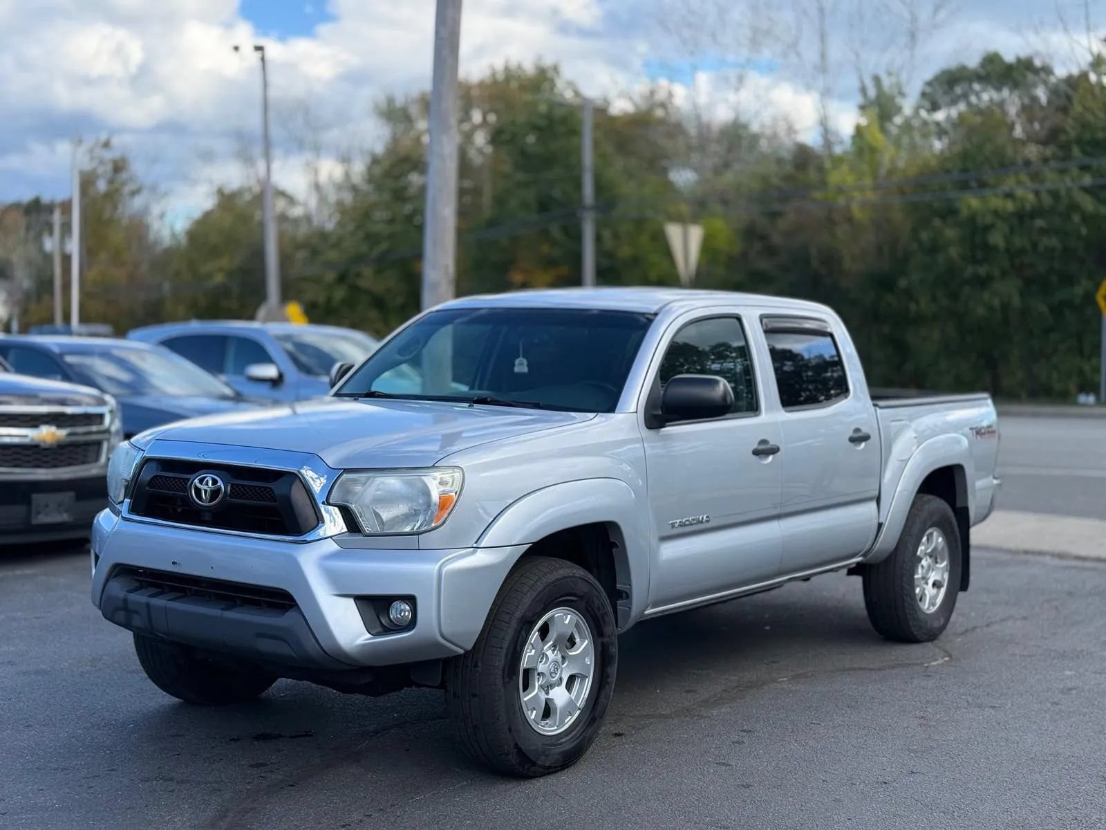 Used 2013 Toyota Tacoma 4x4 Double Cab w/ TRD Off-Road Pkg image 5