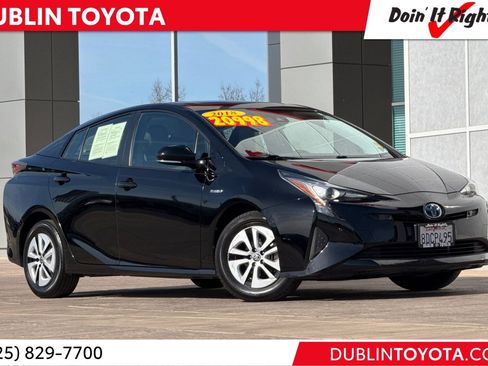 Certified 2018 Toyota Prius Four image 1