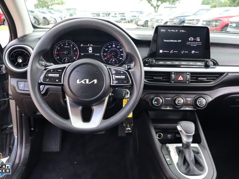 Used 2023 Kia Forte LXS FWD image 18