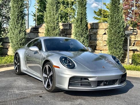 Used 2025 Porsche 911 Carrera image 7