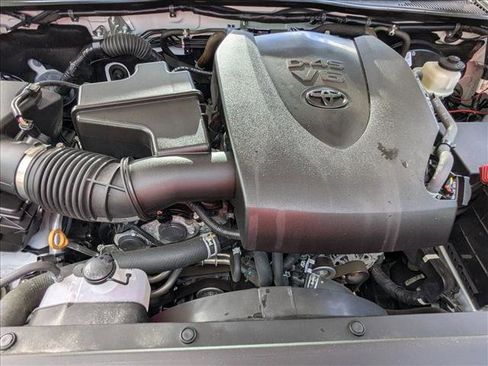 Used 2022 Toyota Tacoma TRD Sport w/ Technology Package RWD image 21