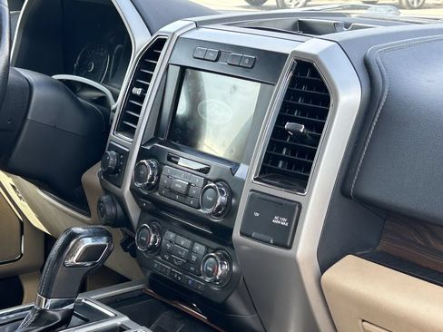 Used 2017 Ford F150 Lariat AWD/4WD image 12