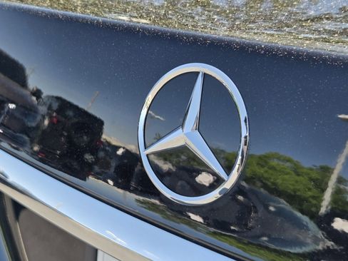 Used 2019 Mercedes-Benz S 63 AMG S 4MATIC Sedan image 32