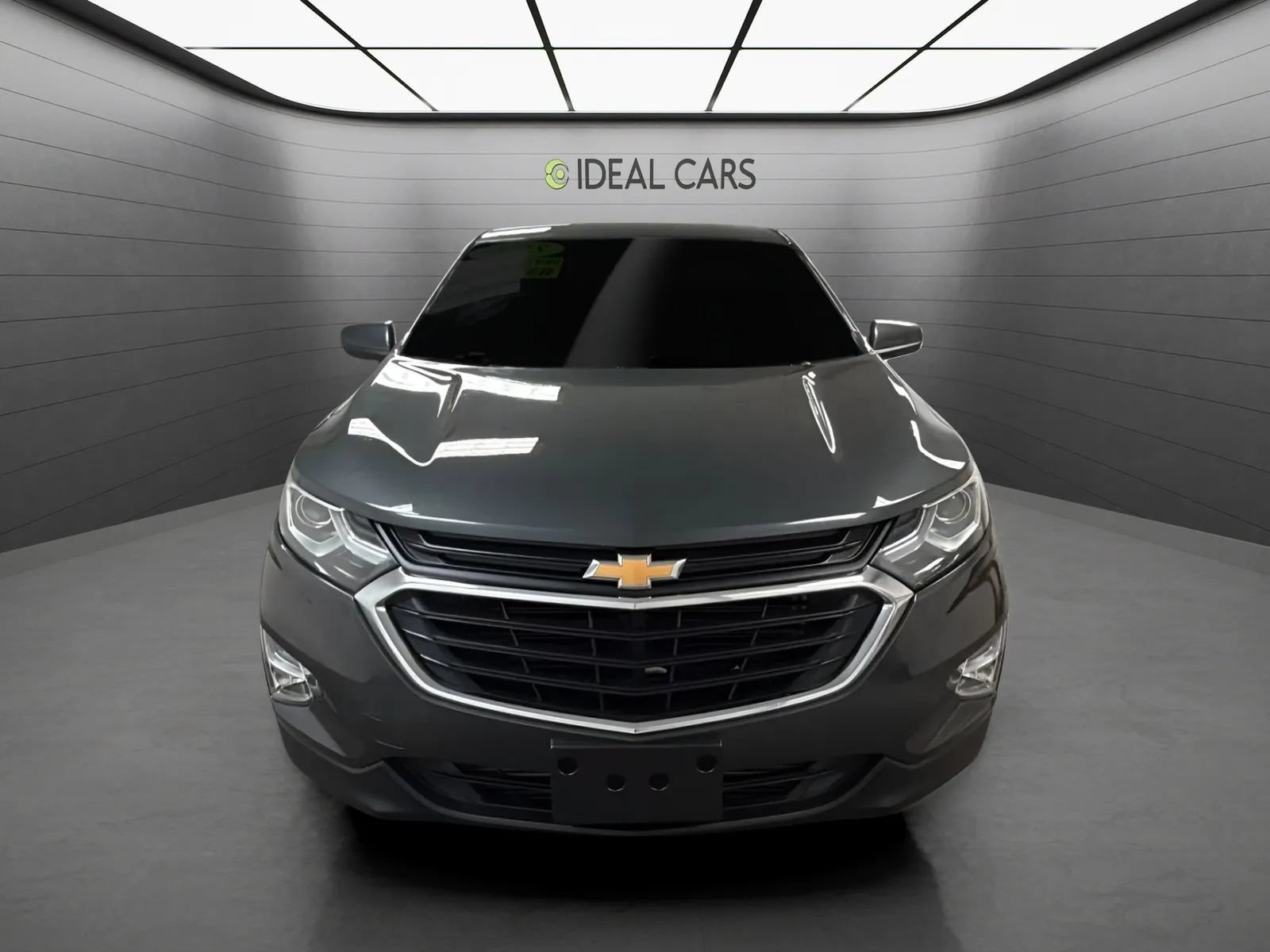 Used 2018 Chevrolet Equinox LT FWD image 2