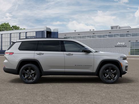 New 2025 Jeep Grand Cherokee L Laredo AWD/4WD image 59