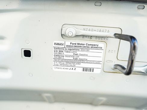 Used 2024 Ford Maverick XLT image 31