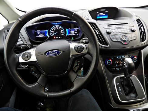 Used 2017 Ford C-MAX SE image 17