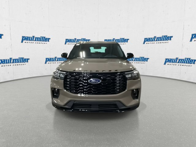 Used 2026 Ford Explorer ST-Line w/ ST-Line Street Pack AWD/4WD image 4