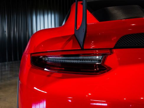Used 2018 Porsche 911 GT2 RS RWD image 35