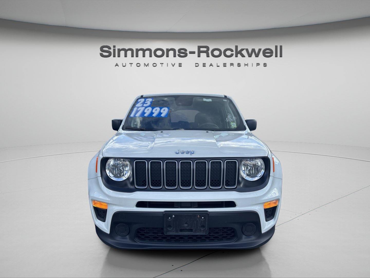 Used 2023 Jeep Renegade Latitude AWD/4WD image 7