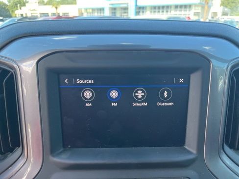 Used 2024 Chevrolet Silverado 2500 Custom image 23