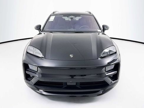 New 2025 Porsche Macan Turbo Electric image 6