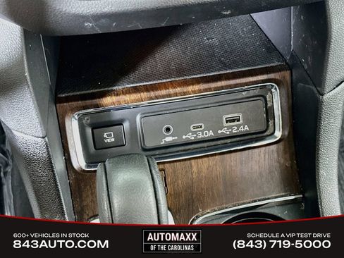 Used 2023 Subaru Ascent Touring AWD/4WD image 32